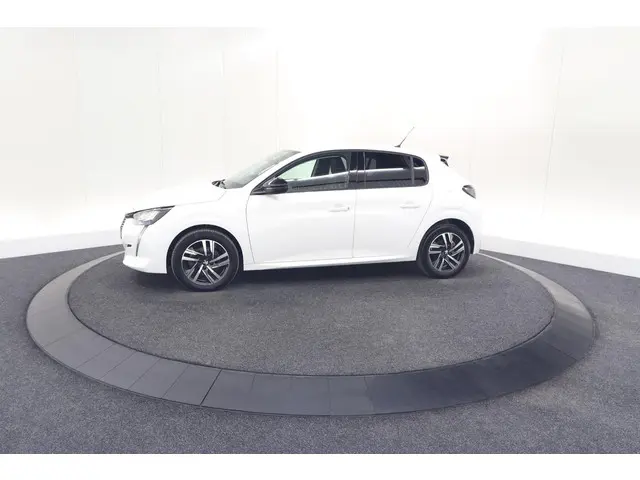 Peugeot 208 PureTech 100 Allure Pack 2023 Benzine 66