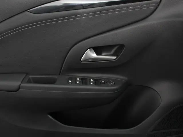 Opel Corsa 1.2 Turbo 100pk Automaat GS 2024 Benzine 11