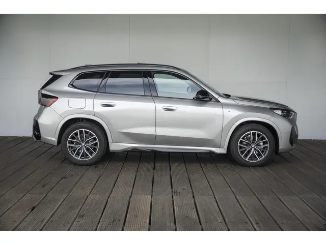 BMW X1 18i sDrive Aut. 2024 Benzine 4