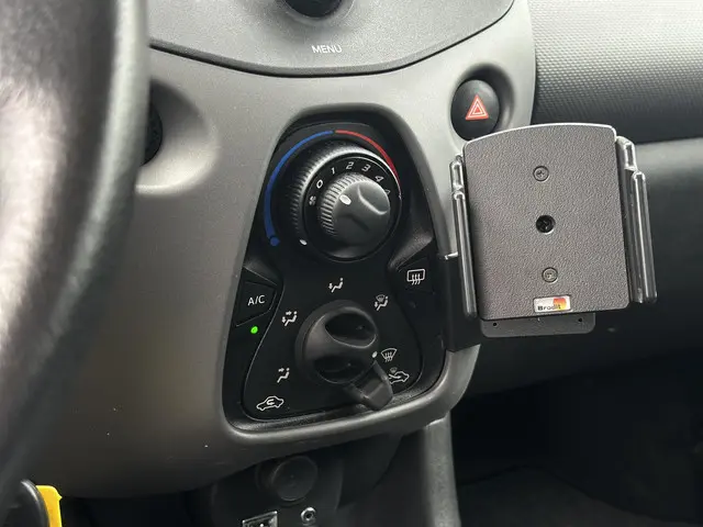 Peugeot 108 1.0 e-VTi Active 2020 Benzine 11