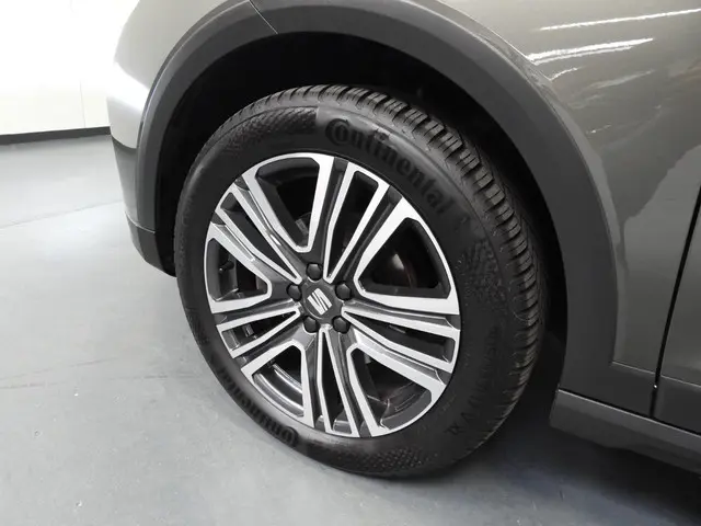 SEAT Arona 1.0 TSI Style 2023 Benzine 29