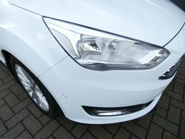Ford Grand C-Max HELAAS VERKOCHT!!! 2015 Benzine 55