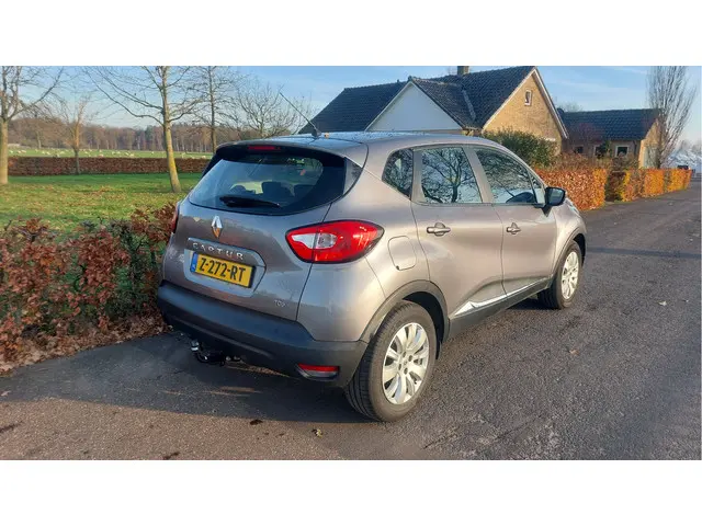 Renault Captur 1.2 TCe Dynamique 2014 Benzine 2