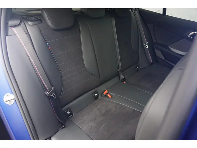 BMW 1 Serie 123 xDrive M Sport Pro 2025 Benzine 10