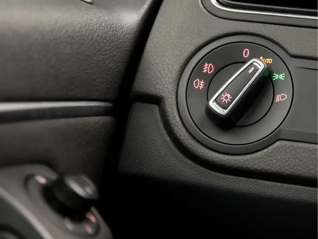 Volkswagen Polo 1.0 Luxury Sportline 2015 Benzine 20