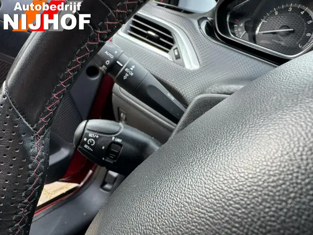 Peugeot 2008 1.2 PureTech GT-line 2018 Benzine 15