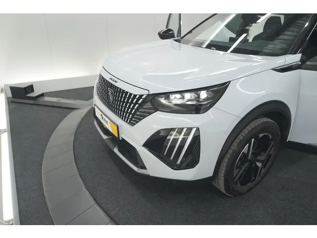 Peugeot 2008 PureTech 130 EAT8 GT 2024 Benzine 16