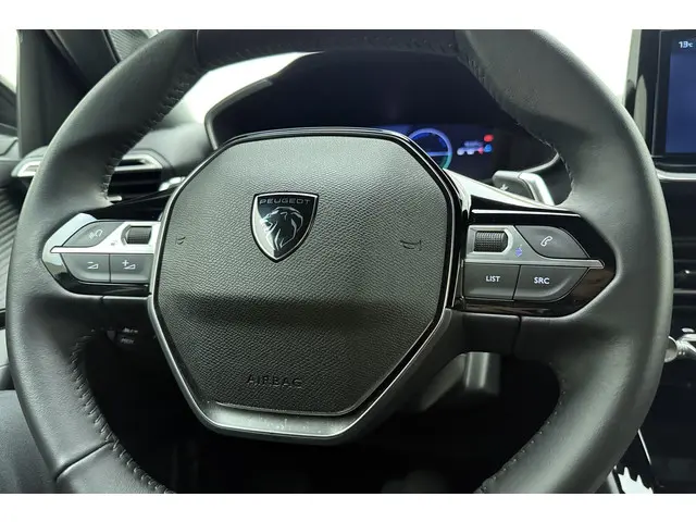 Peugeot 2008 1.2 Hybrid Allure 2025 Hybride Benzine 25