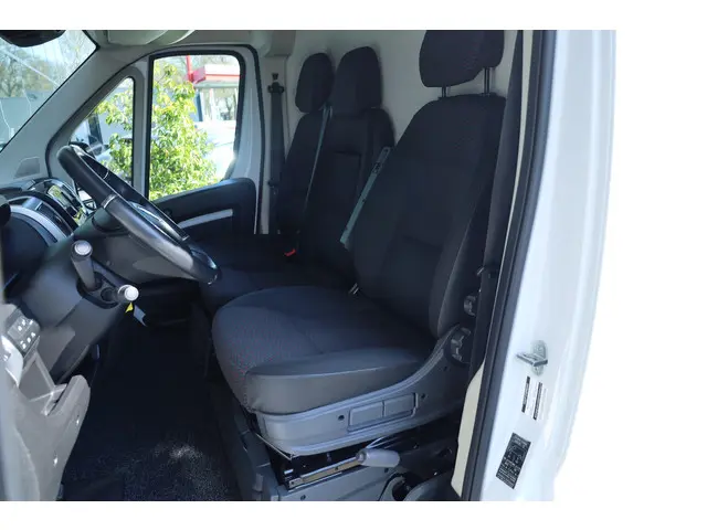 Opel Movano 2.2D 140 L2H2 Edition 2021 Diesel 12