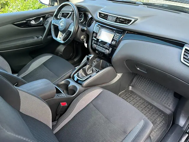 Nissan QASHQAI 1.2 N-Connecta l PANO 2017 Benzine 21