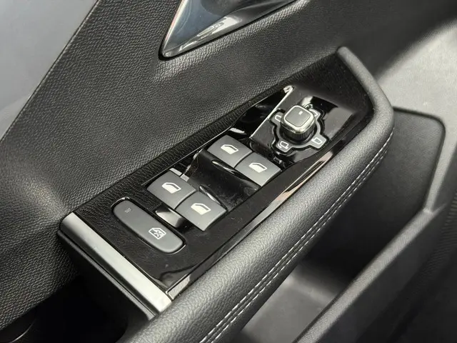 Opel Astra 1.2 Ultimate 2024 Benzine 29