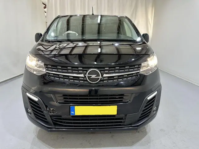 Opel Vivaro 2