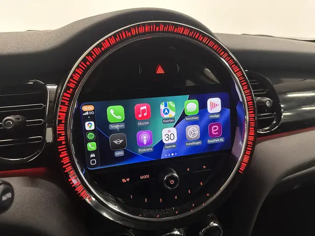 MINI Electric Mini Yours 33 kWh 136 pk 2022 Elektrisch 4