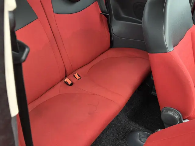 Fiat 500 1.0 TwinAir Easy 2013 Benzine 9