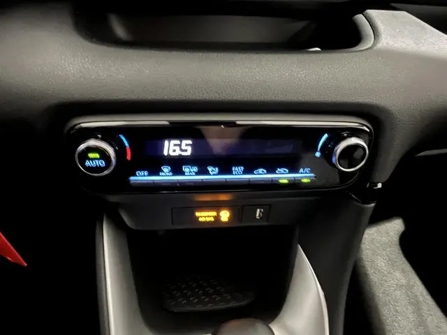 Toyota Yaris 1.5 Hybrid Active 2023 Hybride Benzine 20