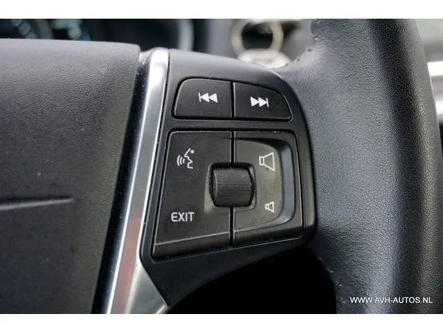 Volvo V40 2.0 D2 Summum Business 2015 Diesel 19