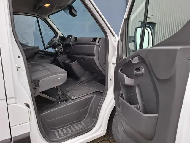 Opel Movano 2.3 Turbo L2H2 DC 2022 Diesel 27