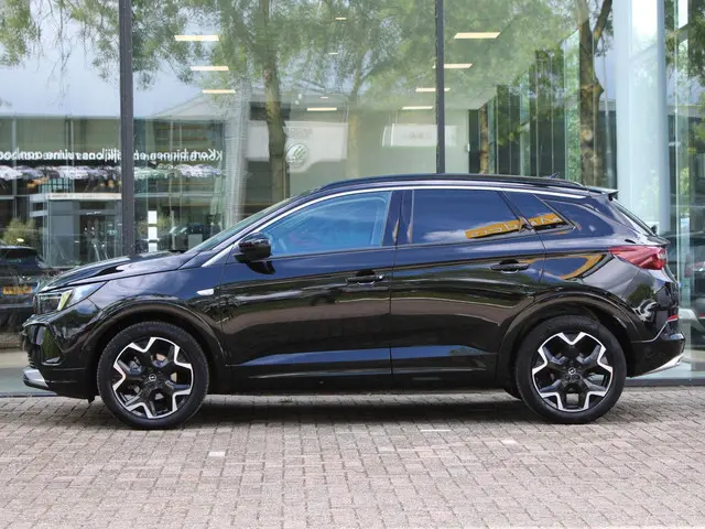 Opel Grandland 1.2 Turbo Ultimate 2024 Benzine 10