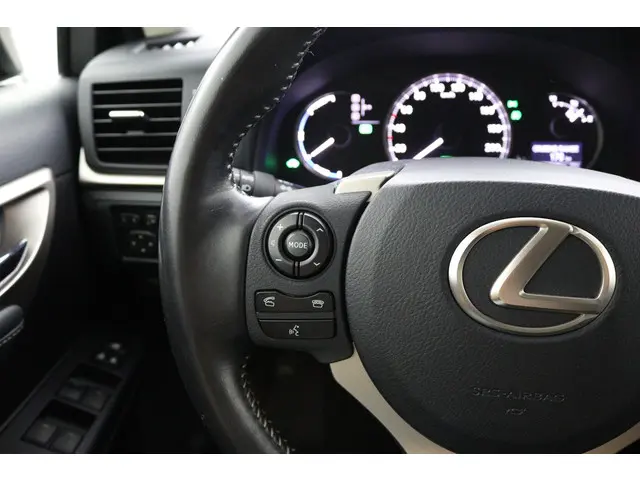 Lexus CT 200h Sport Edition 2017 Hybride Benzine 18