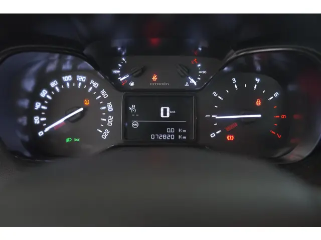 Citroën C3 Aircross PureTech 110 Feel 2022 Benzine 35