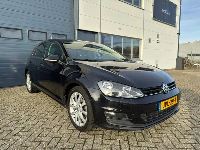 Volkswagen Golf 1.2 TSI Comfortline 2013 Benzine 8