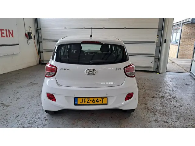 Hyundai i10 1.0i i-Motion Premium 2015 Benzine 6