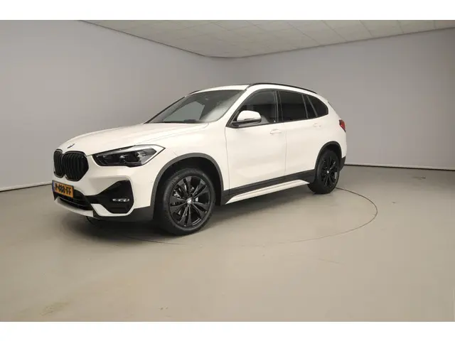 BMW X1 sDrive18i 2022 Benzine 47