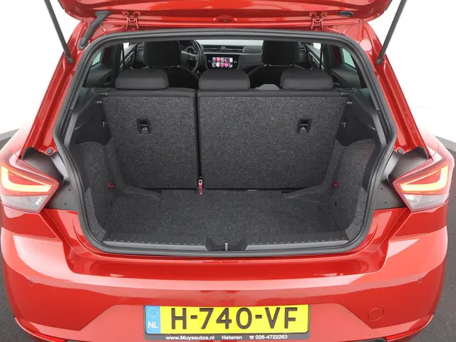 SEAT Ibiza 1.0 TSI 95PK FR Business Intense 2020 Benzine 28