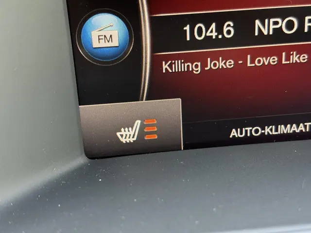 Volvo V60 2.0 T3 R-Design 2017 Benzine 13