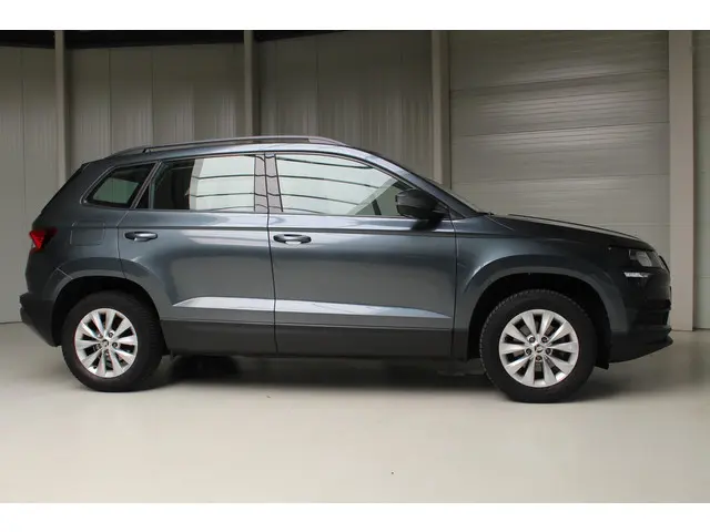 Škoda Karoq 1.0 TSI Business Edition 2021 Benzine 22