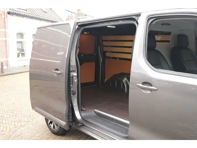 Citroën Jumpy M L2 2.0 BlueHDi 120 Driver 2021 Diesel 15