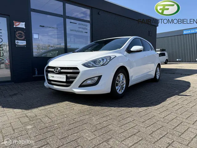 Hyundai i30 1.6 GDi GO! 2016 2017 Benzine