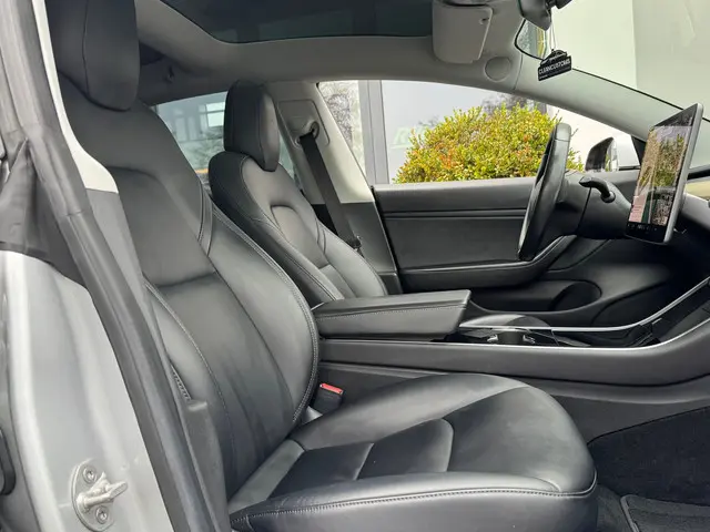 Tesla Model 3 Performance AWD 75 kWh 2019 Elektrisch 15