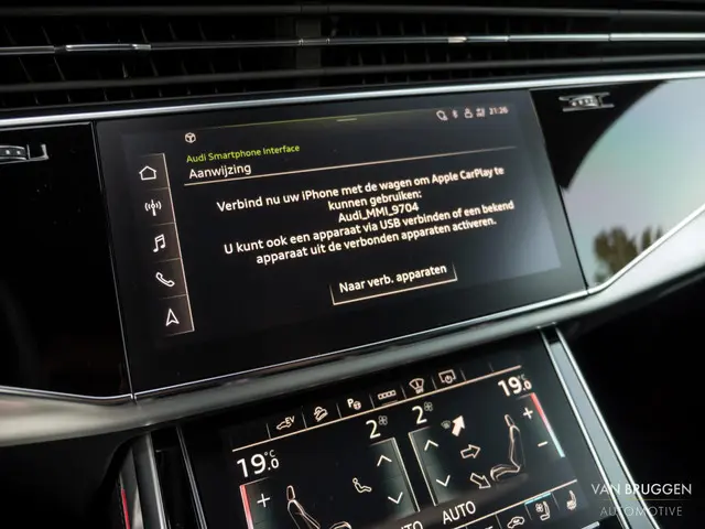 Audi Q8 55 TFSI e quattro S-Line 2021 Hybride Benzine 29