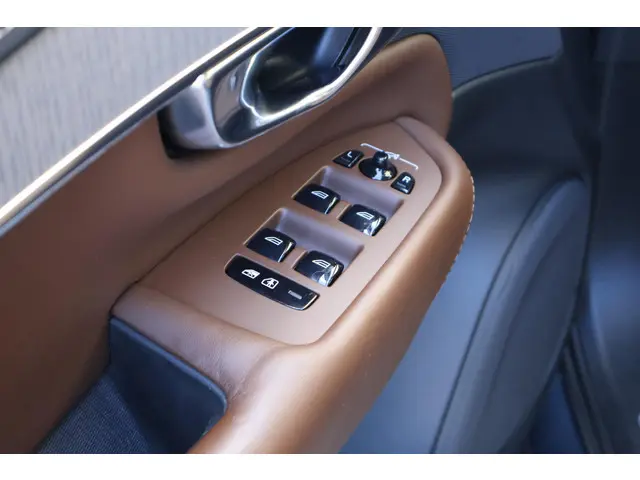 Volvo XC90 T8 Twin Engine AWD Inscription 2019 Benzine 30