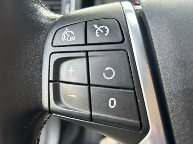 Volvo V60 1.5 T3 R-Design 2016 Benzine 12