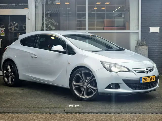 Opel Astra GTC 1.4 Turbo Sport 2012 Benzine 7