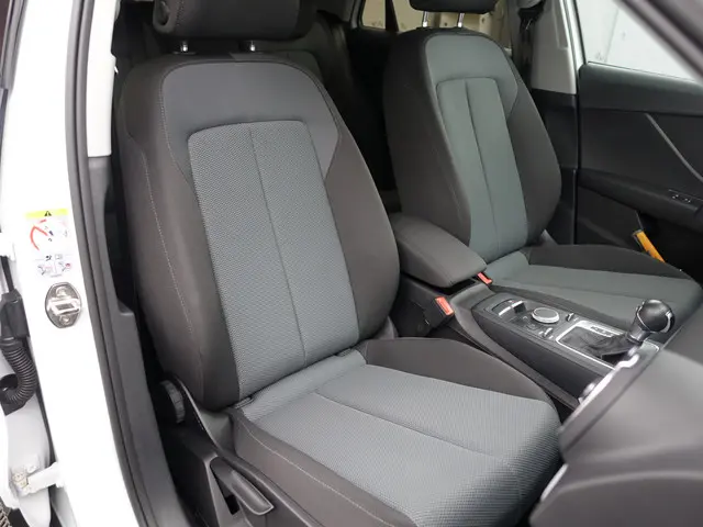 Audi Q2 1.0 TFSI S-line Aut- 2018 Benzine 23