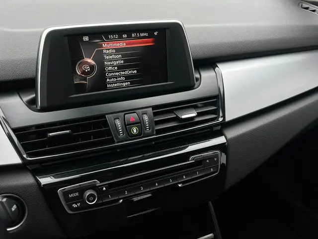 BMW 2 Serie Active Tourer 218i Executive 2015 Benzine 14