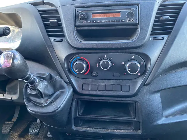 Iveco Daily 35S13V 2.3 352 H2 2016 Diesel 9