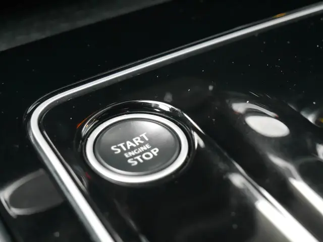 Jaguar XE 2.0 P250 SE 2020 Benzine 29