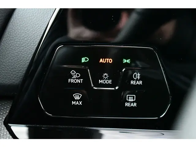 Volkswagen Golf Variant 1.5 eTSI R-Line 2021 Benzine 71