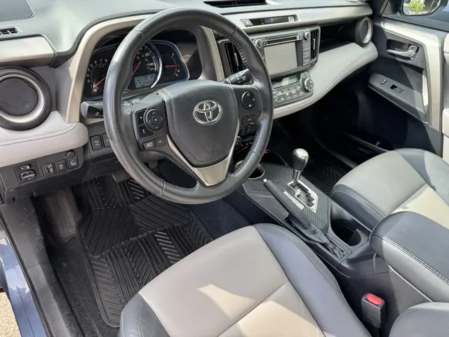 Toyota RAV4 2.5 Limited 4WD Automaat 2013 Benzine 33