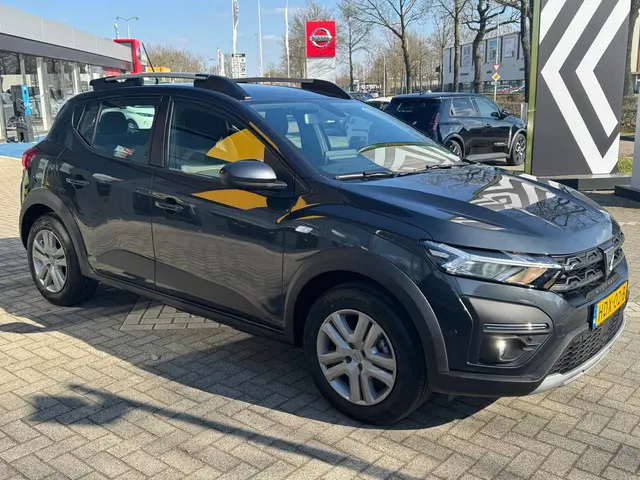 Dacia Sandero Stepway TCe 90 Comfort 2022 Benzine 3