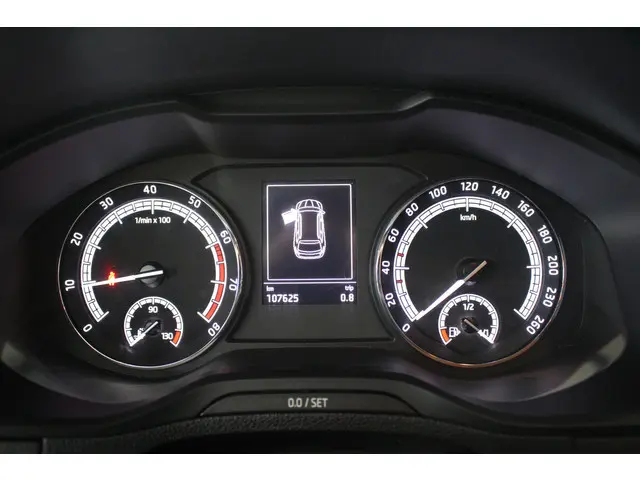 Škoda Karoq 1.0 TSI Ambition 2020 Benzine 14