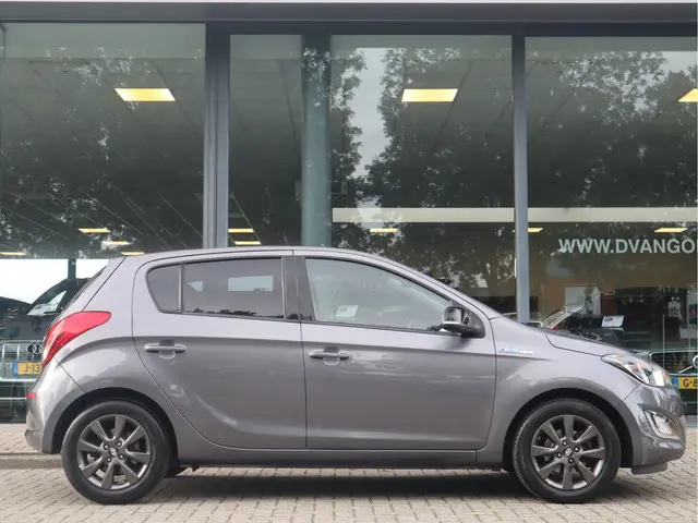 Hyundai i20 1.2 HP 2015 Benzine 5