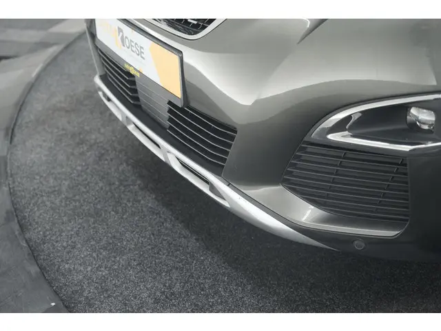 Peugeot 3008 PureTech 130 EAT6 Allure 2017 Benzine 19