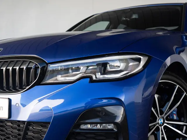 BMW 3 Serie Sedan 330e 2020 Hybride Benzine 13