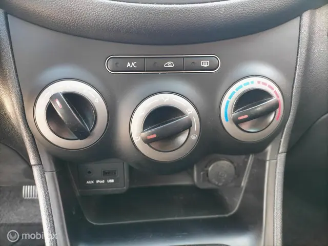 Hyundai i10 1.0 i-Drive Cool nap apk airco 2013 Benzine 12