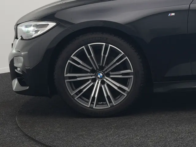 BMW 3 Serie Touring 320i M Sport 184pk 2021 Benzine 40